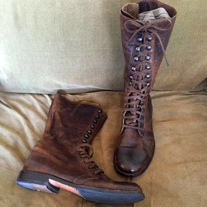 Zeha Berlin Oiled Leather Lace Up Boots